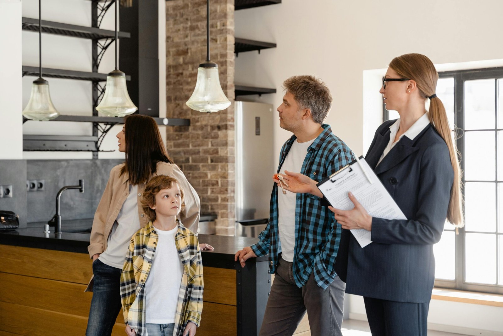 Top 5 Things to Consider Before Buying a House